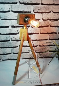 CamLamp Tripot Abajur - (RTL32)